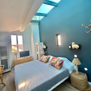 les-nuits-toiles-studio-terrasse-aperu-mer-wifi-ac-100m.fr-provencehotel.com/